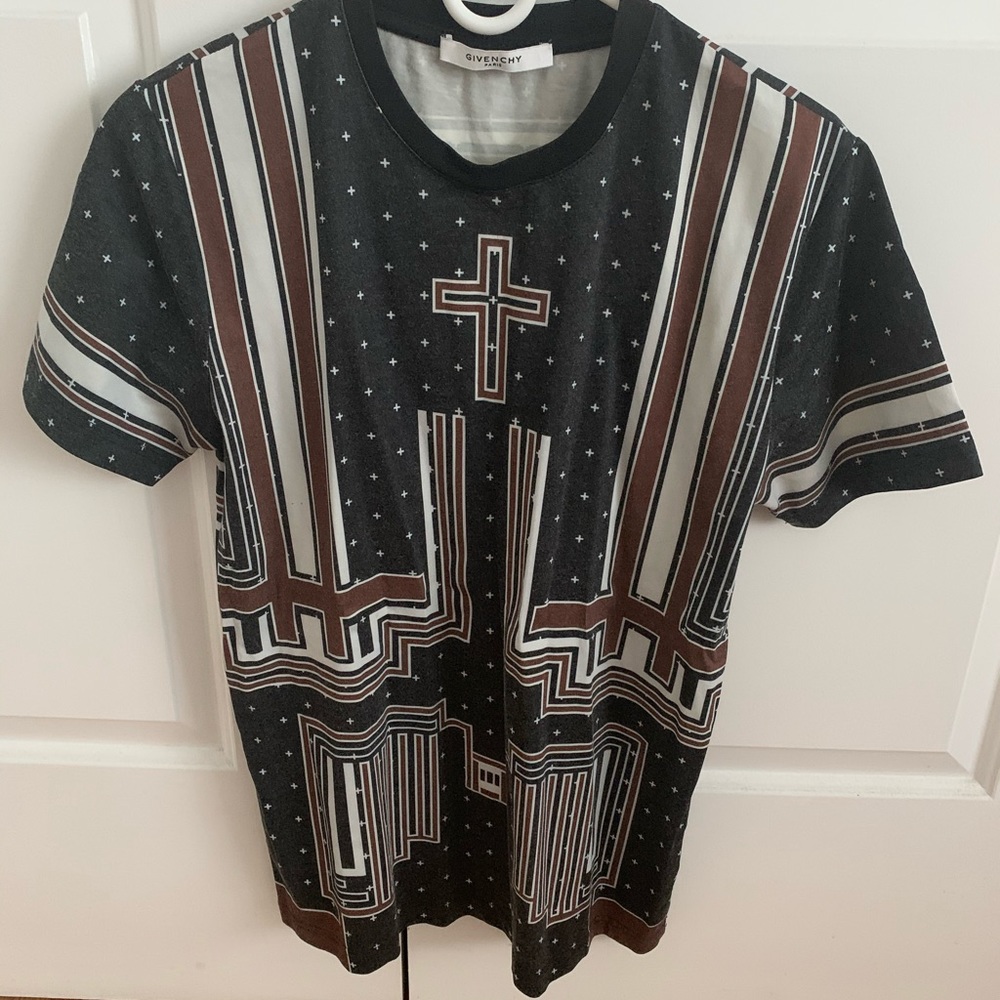 Givenchy T-shirt